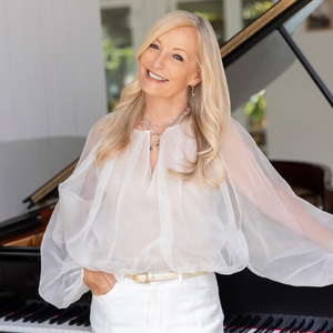 Lisa Hilton Tickets, Tour Dates and Concerts