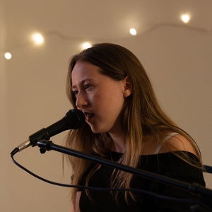Lucy Bullock Tickets, Tour Dates and Concerts