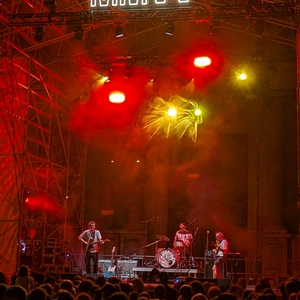 Mujeres at Vic, Spain in La Catedral 2026