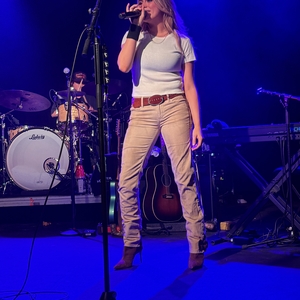 Alana Springsteen at Des Moines, IA in Wooly's 2026