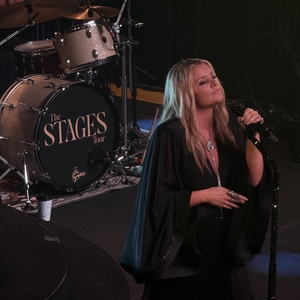 Lauren Alaina at Jacksonville, FL in FIVE 2026