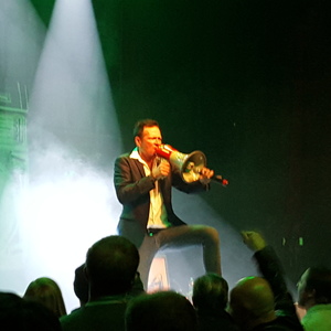 Scott Weiland at St Charles, IL in The Arcadia Theatre 2015
