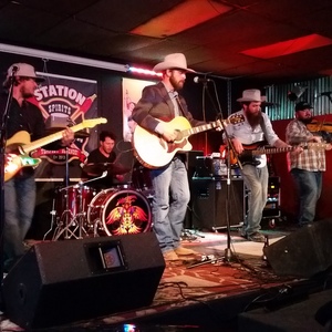 Dolly Shine at Abilene, TX in The Station 2015