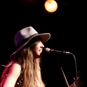 Kate Voegele at Pittsburgh, PA in Club Cafe 2015