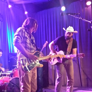 Dan Dyer at Austin, TX in ONE-2-ONE Bar 2015