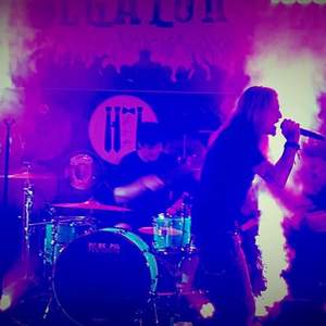 Framing the Red at Cedar Rapids, IA in Otis' Tailgators Sports Bar 2016