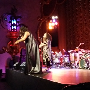 Floetry at Sacramento, CA in Crest Theatre 2016