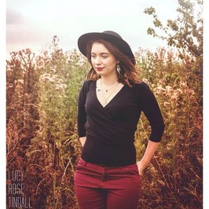 Elly McCabe Tickets, Tour Dates and Concerts