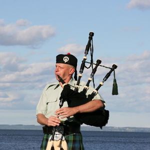 Green Bay Bagpiper Dan Fulton Tickets, Tour Dates and Concerts