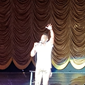 Marlon Wayans at Sacramento, CA in Crest Theatre 2016