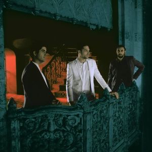 Mini Mansions