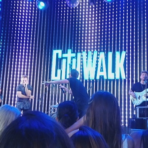 Los 5 at Universal City, CA in Universal Studios City Walk 5 Towers 2016