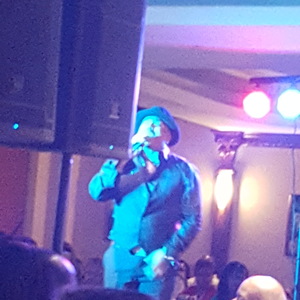 Howard Hewett at Gambrills, MD in Blue Dolphin Seafood Bar & Grill 2016