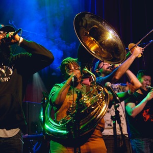 Billets, dates de tournée et concerts pour PitchBlak Brass Band