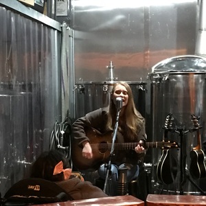 Alyssa Trahan at Canandaigua, NY in Peacemaker Brewing Company 2016