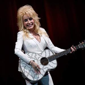 Dolly Parton at Sunrise, FL in BB&T Center 2016