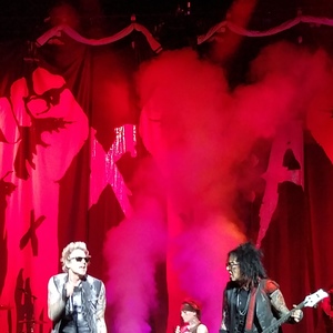Sixx:A.M. at Philadelphia, PA in Wells Fargo Center 2016