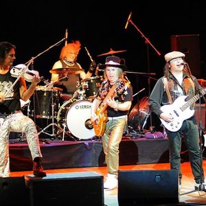 The Official Slade page
