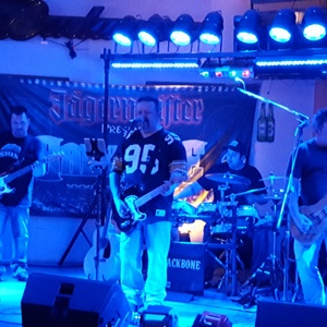 Backbone at Zanesville, OH in Lucky's Bar 2017