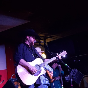 Waylon Pierce at Fort Worth, TX in Whiskey Girl Saloon 2016