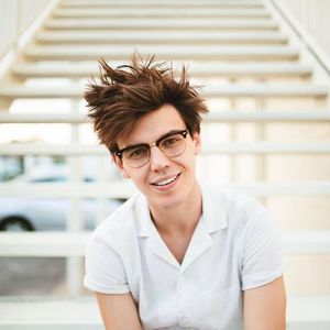 MacKenzie Bourg Tickets, Tour Dates and %{concertOrShowText}