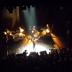 Into It. Over It. at London, United Kingdom in 02 Shepherds Bush Empire 2017