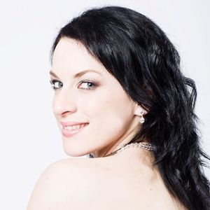 Madeleine Pierard - Soprano