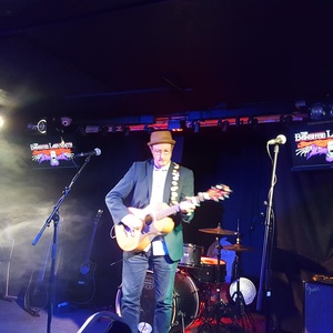 Phil Cooper at Glasgow, United Kingdom in Sweeny's on the park 2016