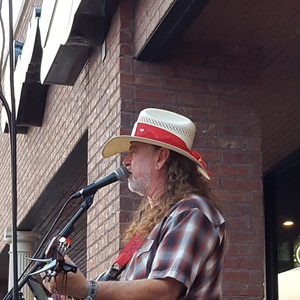 Jeff Smithart at Lawton, OK in Back Porch Drafthouse 2017
