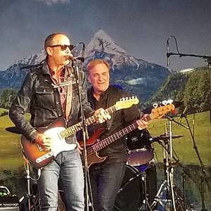 Barney Bentall at Cochrane, Canada in Mitford Park 2017