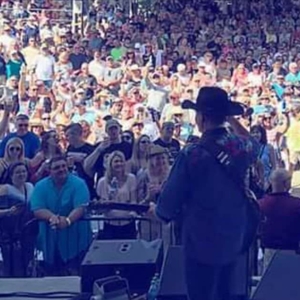 Big & Rich at Webster, MA in Indian Ranch 2017