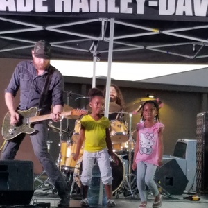 Dash Rip Rock at Alexandria, LA in Renegade Harley Davidson 2017