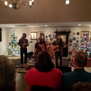 The Barefoot Movement at Frankfort, IL in Smokey Barque 2017