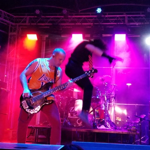 Red NOT Chili Peppers at Dallas, TX in Gas Monkey Bar and Grill 2018
