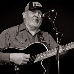 HARD COUNTRY ROOSTER