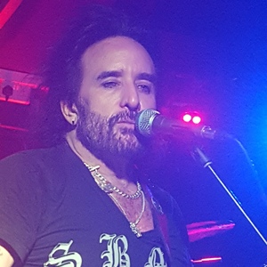 Marco Mendoza at Belfast, Ireland in Voodoo 2018