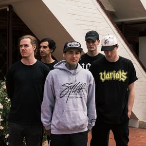 生 Conform 死