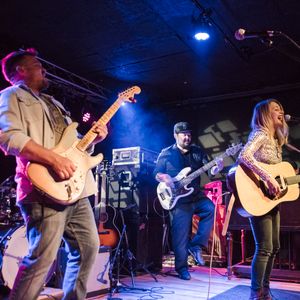 Ashley Heath and Her Heathens