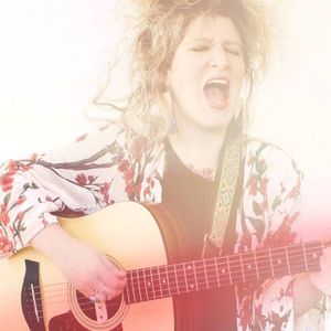 Stephanie Carlin Tickets, Tour Dates and %{concertOrShowText}