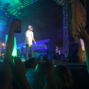 Tyler Farr at Niceville, FL in Mullet Festival Fairgrounds 2022