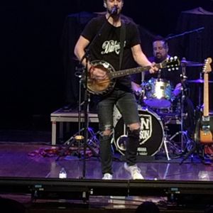 Dan Davidson at Saint Catharines, Canada in First Ontario Performing Arts Centre 2018