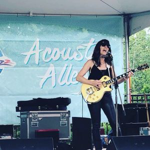 Ricki (official xo) at Gahanna, OH in Creekside Gahanna Blues & Jazz Fest (solo) Acoustic Ally Stage 2019