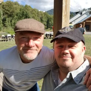 Les Stroud at Jacksonville, OR in Red Lily Vineyards 2019