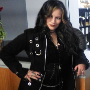 DARK DAMA BAND