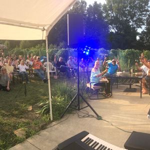 Honey Compass at Powell, OH in Soine Vineyards Winery 2019