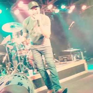 Jake Dodds at Bloomington, IL in Six Strings Club 2019