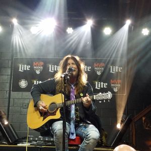 John Corabi at Cincinnati, OH in MVP Sports Bar and Grille 2019