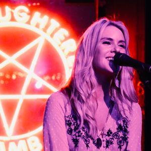 Laura Evans at London, United Kingdom in The Slaughtered Lamb 2019