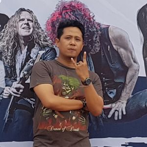 artistImage