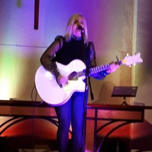 Philippa Hanna at Chesterfield, United Kingdom in Central Methodist Church 2019